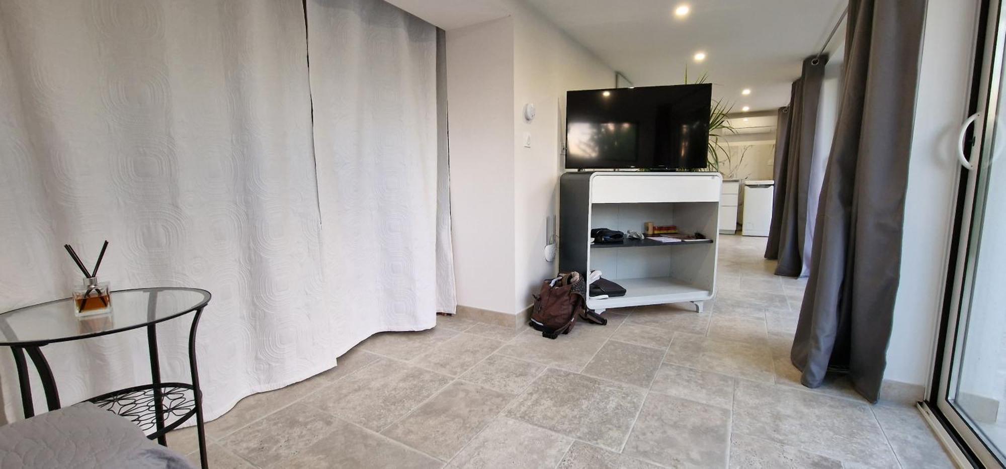 Terre De Lumiere 2. Appartement Nyons Buitenkant foto